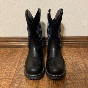 Ladies black western boot
Size 10